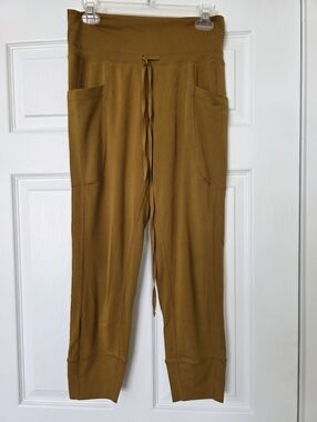 Fabletics Joggers In A Mustard Color Size XS Front Pockets Drawstring Waist